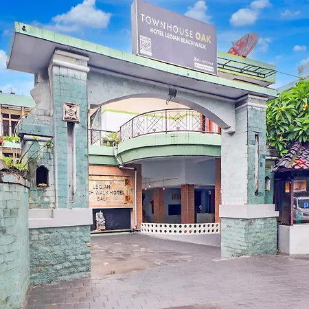 Townhouse Oak Legian Near Kuta Beach Formerly Sayang Maha Merta
