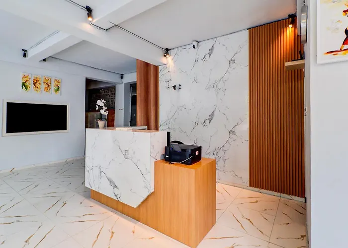 Hotel Townhouse Oak Near Kuta Formerly Sayang Maha Merta Legian