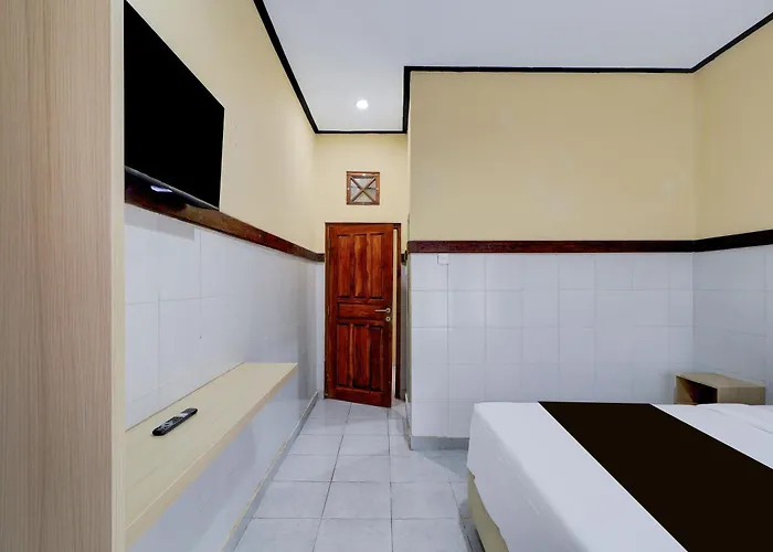 Townhouse Oak Near Kuta Formerly Sayang Maha Merta